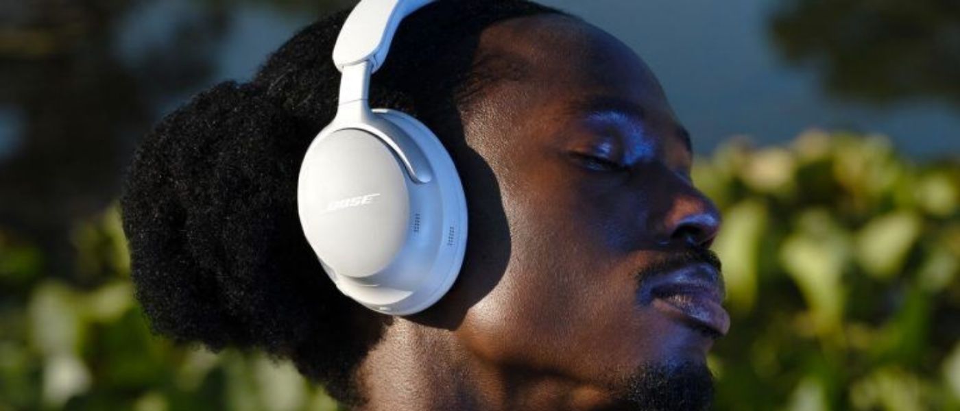 Bose QuietComfort Ultra Headphones over-ear with case